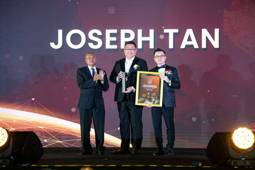 100miye Photo Of Joseph Tan Soo Khiang