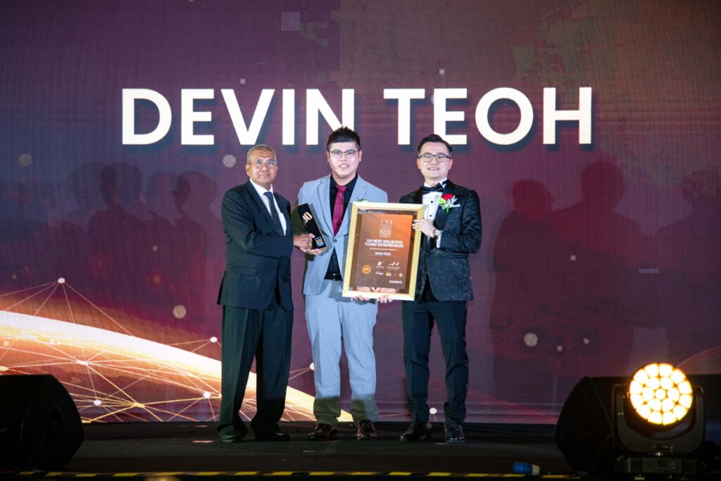 100miye Photo Of Devin Teoh Wei Jian