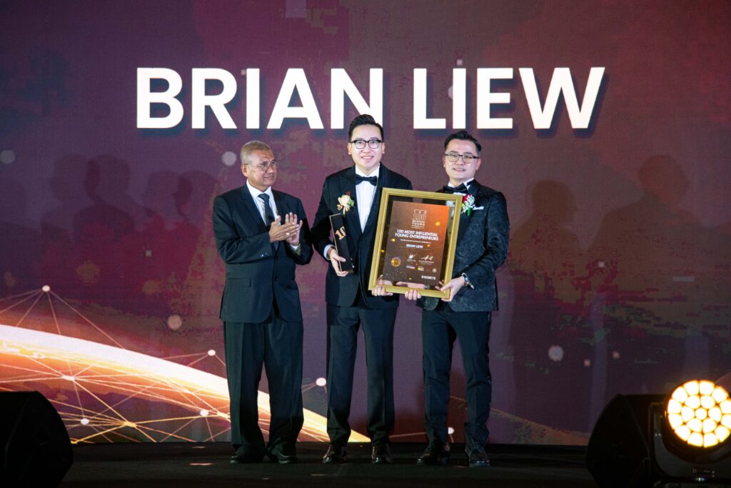 100miye Photo Of Brian Liew